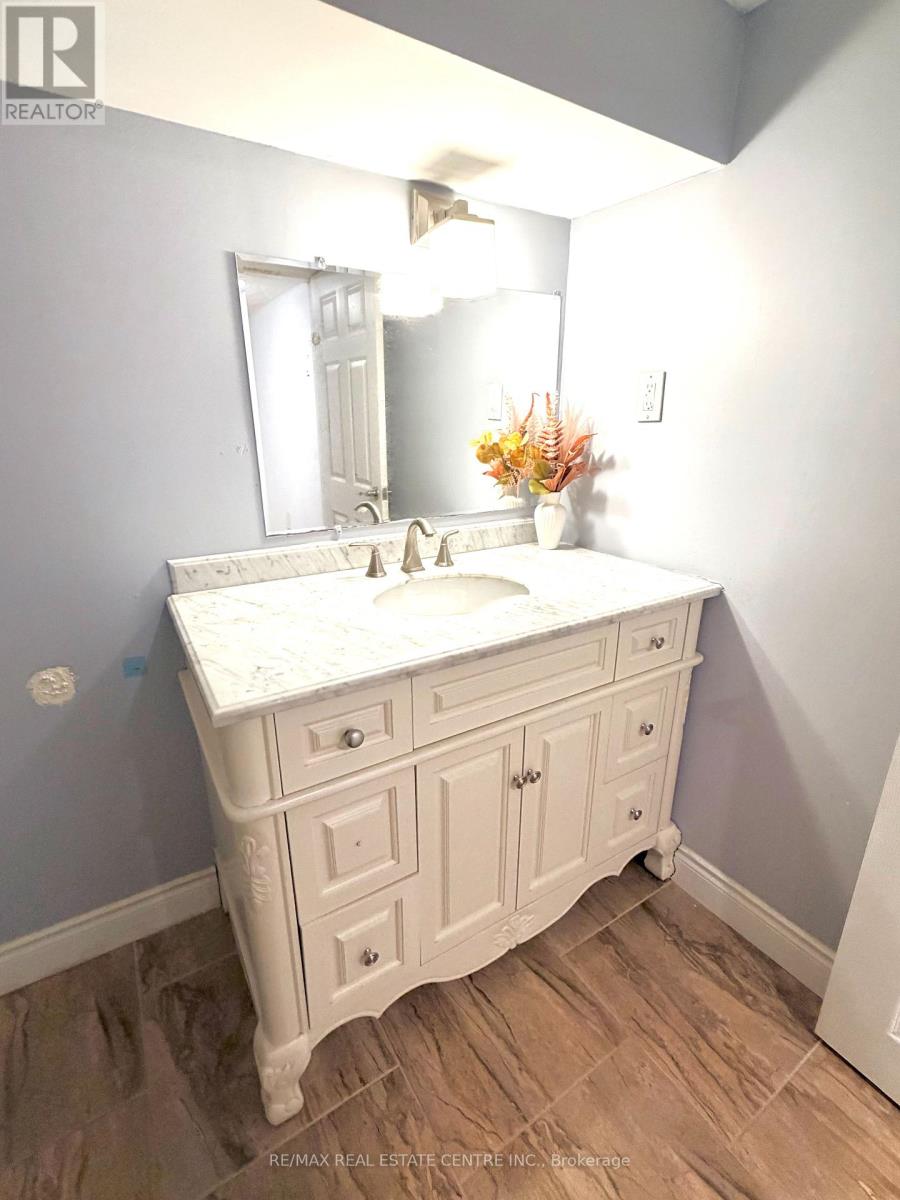 17 - 2755 Windwood Drive, Mississauga, Ontario  L5N 2C8 - Photo 23 - W12953320