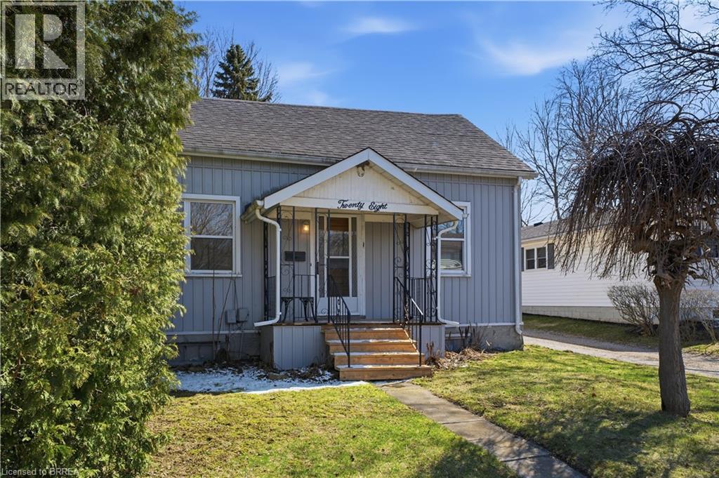 28 Wellington Street, Paris, Ontario  N3L 1S7 - Photo 2 - 40818999