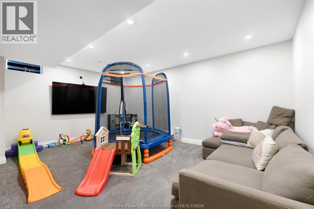 256 Xavier Circle, Lakeshore, Ontario  N0R 1A0 - Photo 36 - 26007633