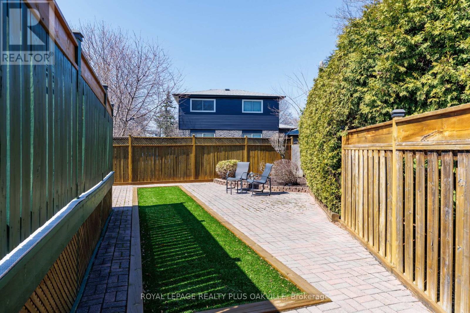 475 Sunset Drive, Oakville, Ontario  L6L 3N3 - Photo 44 - W12979494