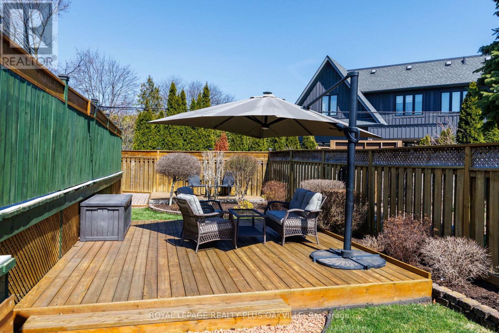 475 Sunset Drive, Oakville, Ontario  L6L 3N3 - Photo 48 - W12979494