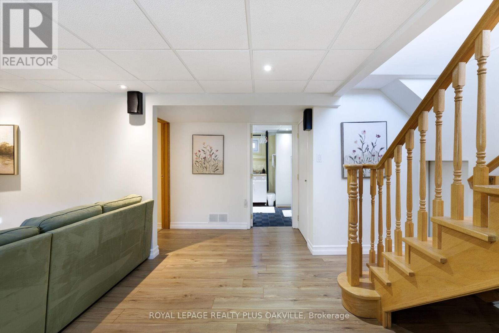 475 Sunset Drive, Oakville, Ontario  L6L 3N3 - Photo 38 - W12979494