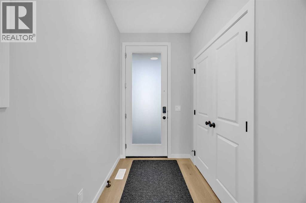 42 Savoy Landing Se, Calgary, Alberta  T3S 0E1 - Photo 2 - A2295703