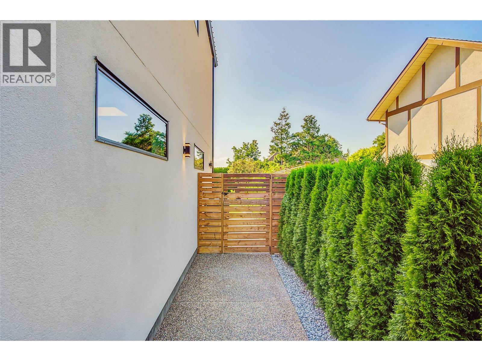 4354 Kensington Drive, Kelowna, British Columbia  V1W 2L8 - Photo 73 - 10382705