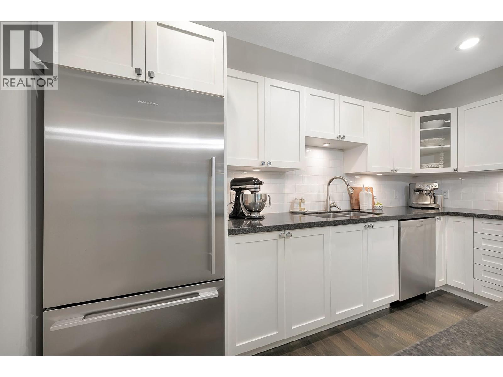 796 W 15th Avenue, Vancouver, British Columbia  V5Z 1R5 - Photo 5 - R3109491