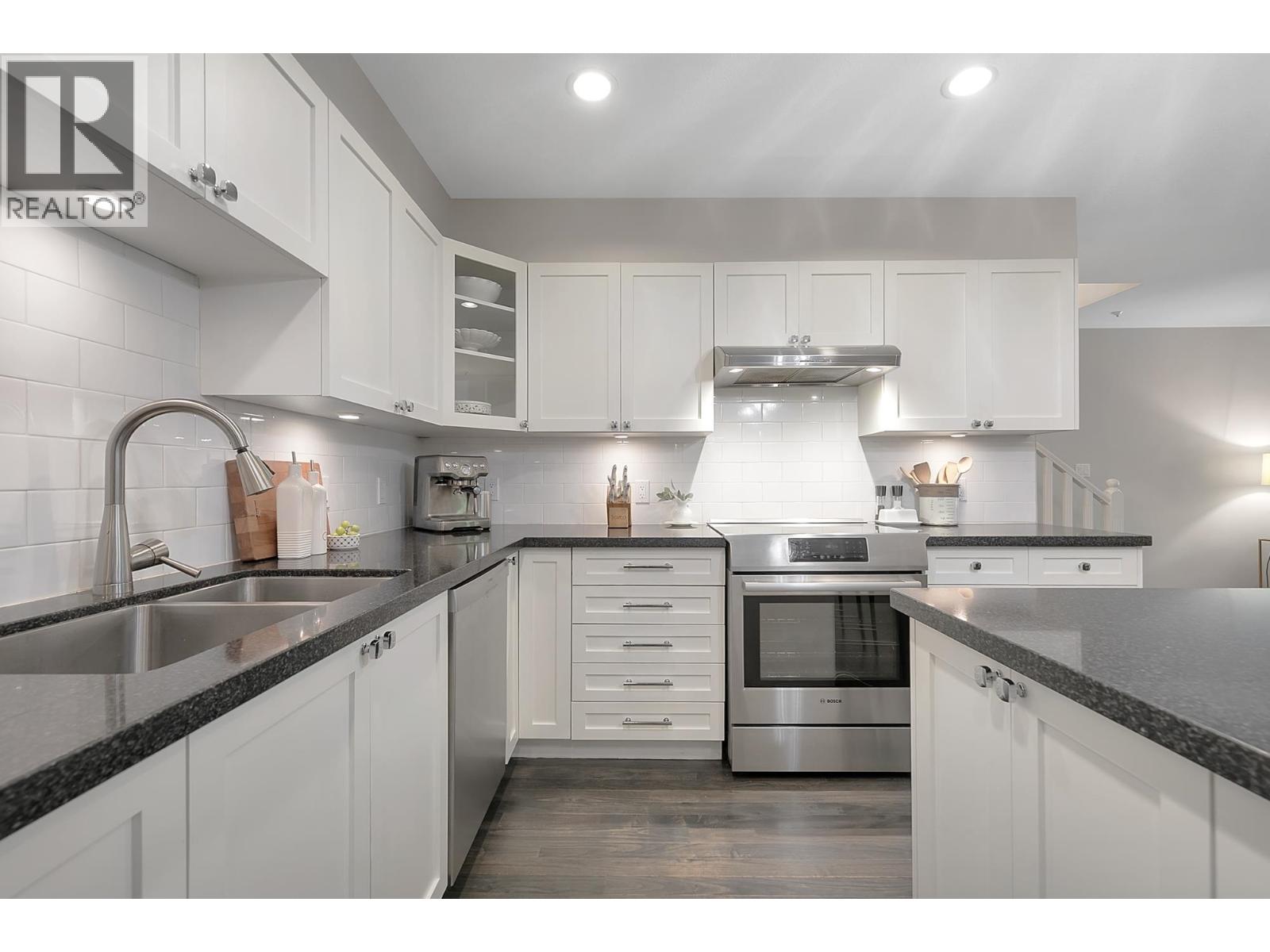 796 W 15th Avenue, Vancouver, British Columbia  V5Z 1R5 - Photo 6 - R3109491