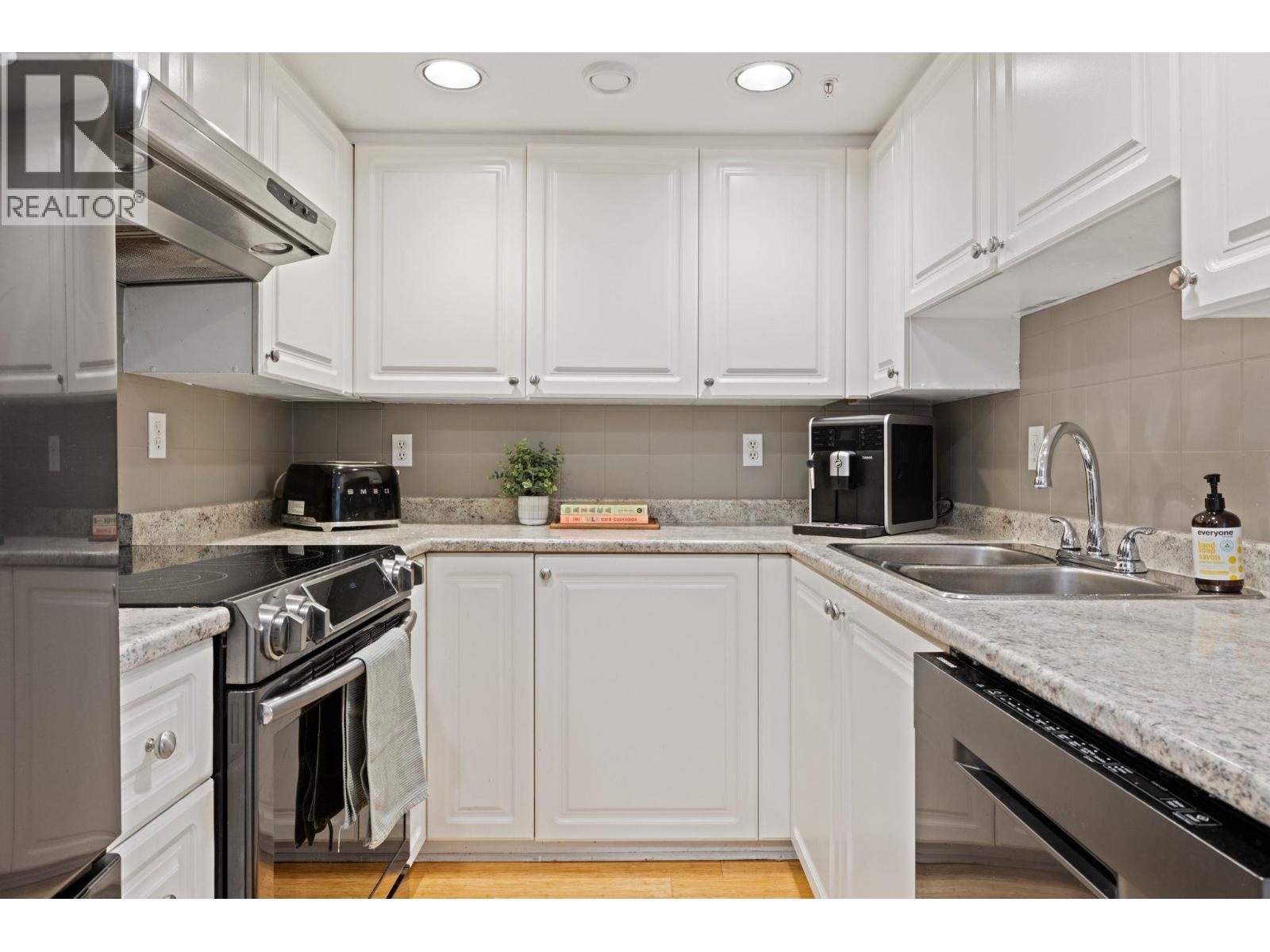 306 1723 Frances Street, Vancouver, British Columbia  V5L 1Z5 - Photo 17 - R3109494