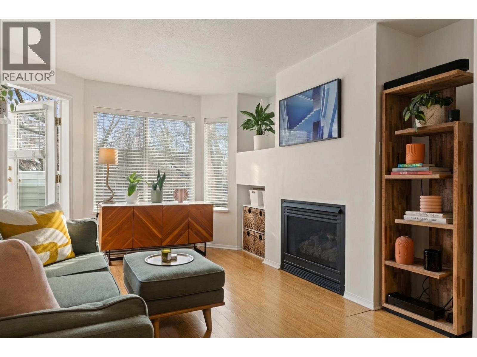 306 1723 Frances Street, Vancouver, British Columbia  V5L 1Z5 - Photo 4 - R3109494