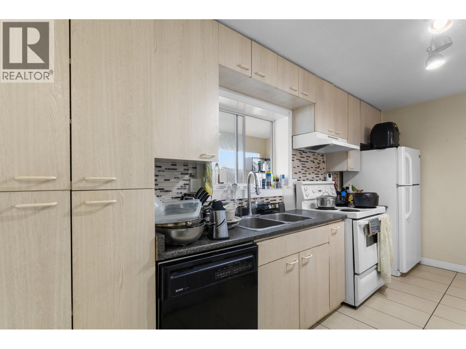 454 Rousseau Street, New Westminster, British Columbia  V3L 3R3 - Photo 11 - R3109448