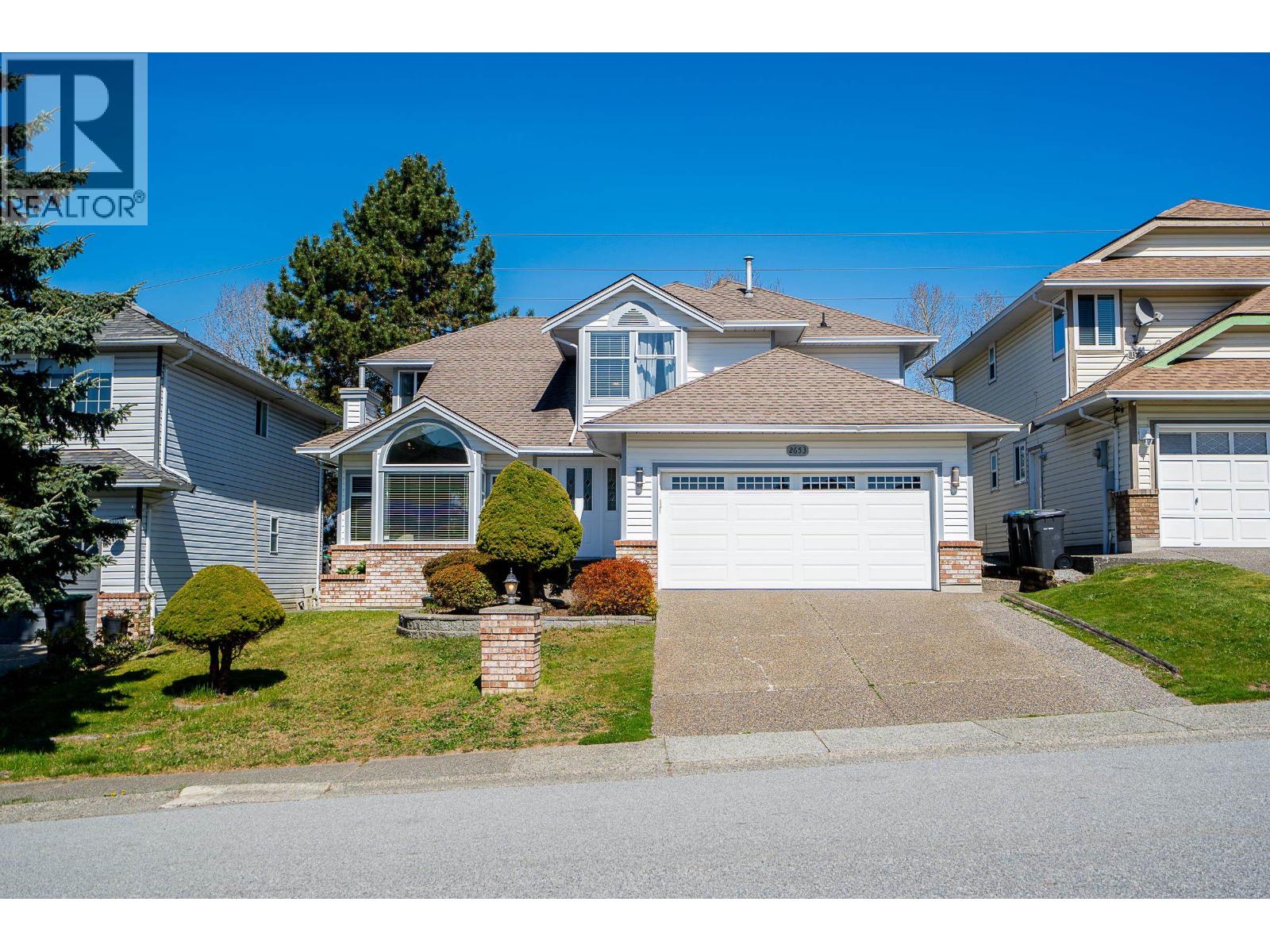 2653 Klassen Court, Port Coquitlam, British Columbia  V3C 5Y8 - Photo 2 - R3109522