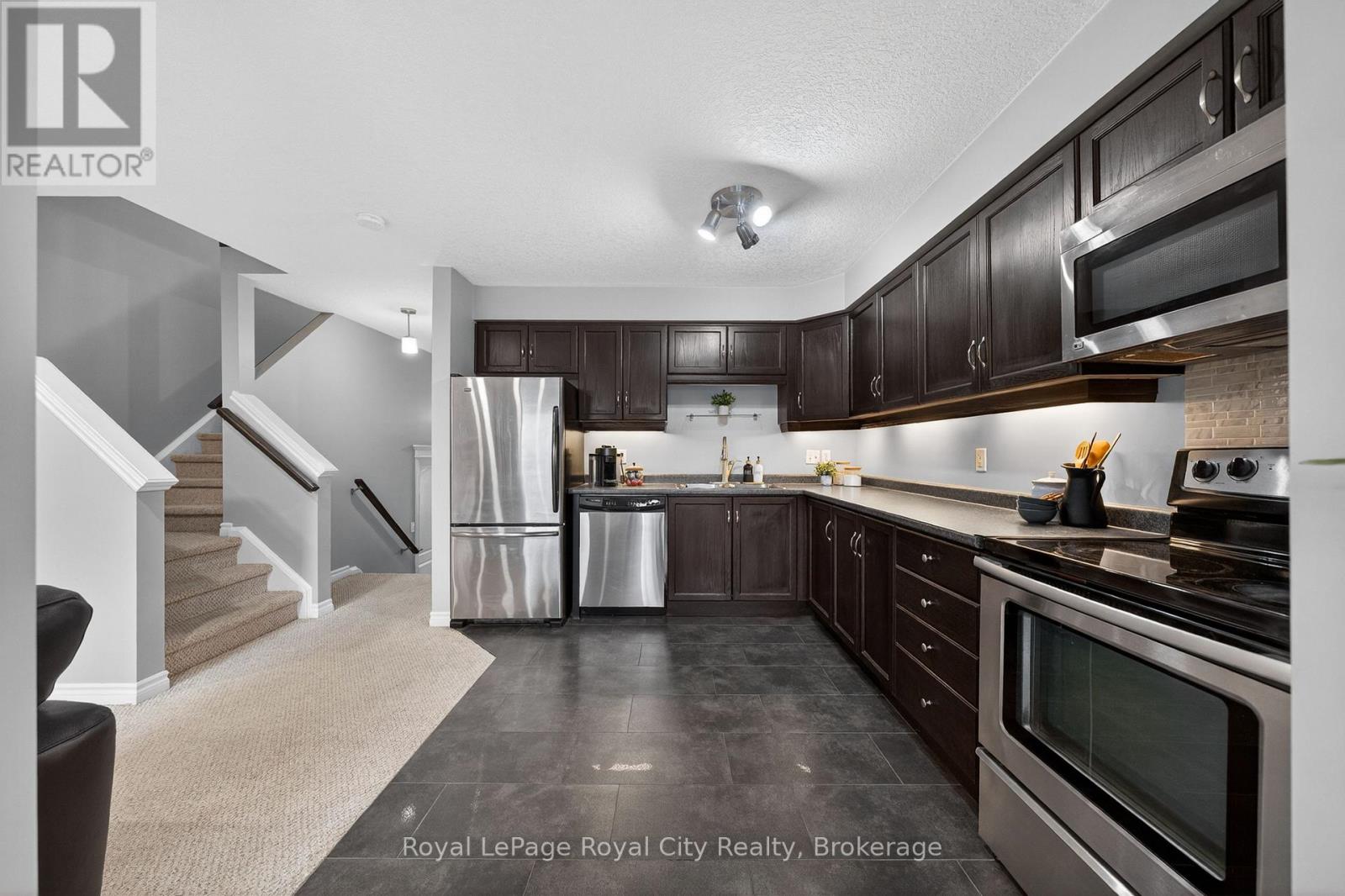 102 Edwards Street, Guelph, Ontario  N1E 0H8 - Photo 7 - X12979830