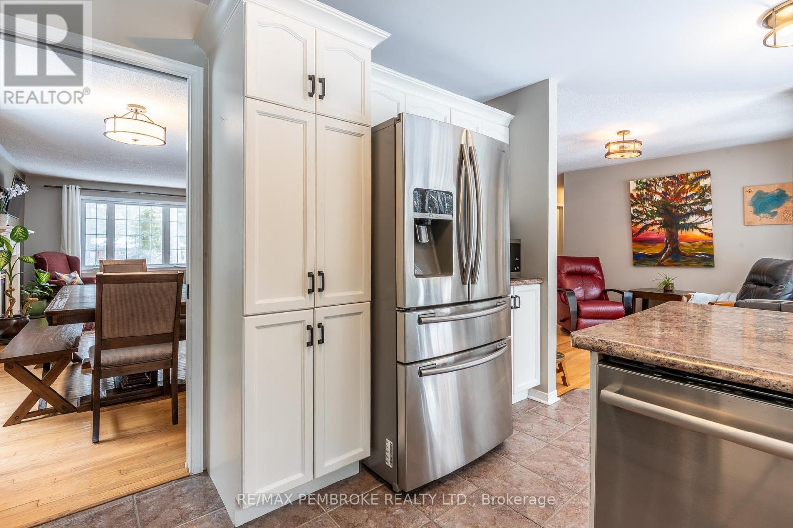 6 Steffen Street, Petawawa, Ontario  K8H 3L8 - Photo 21 - X12979842