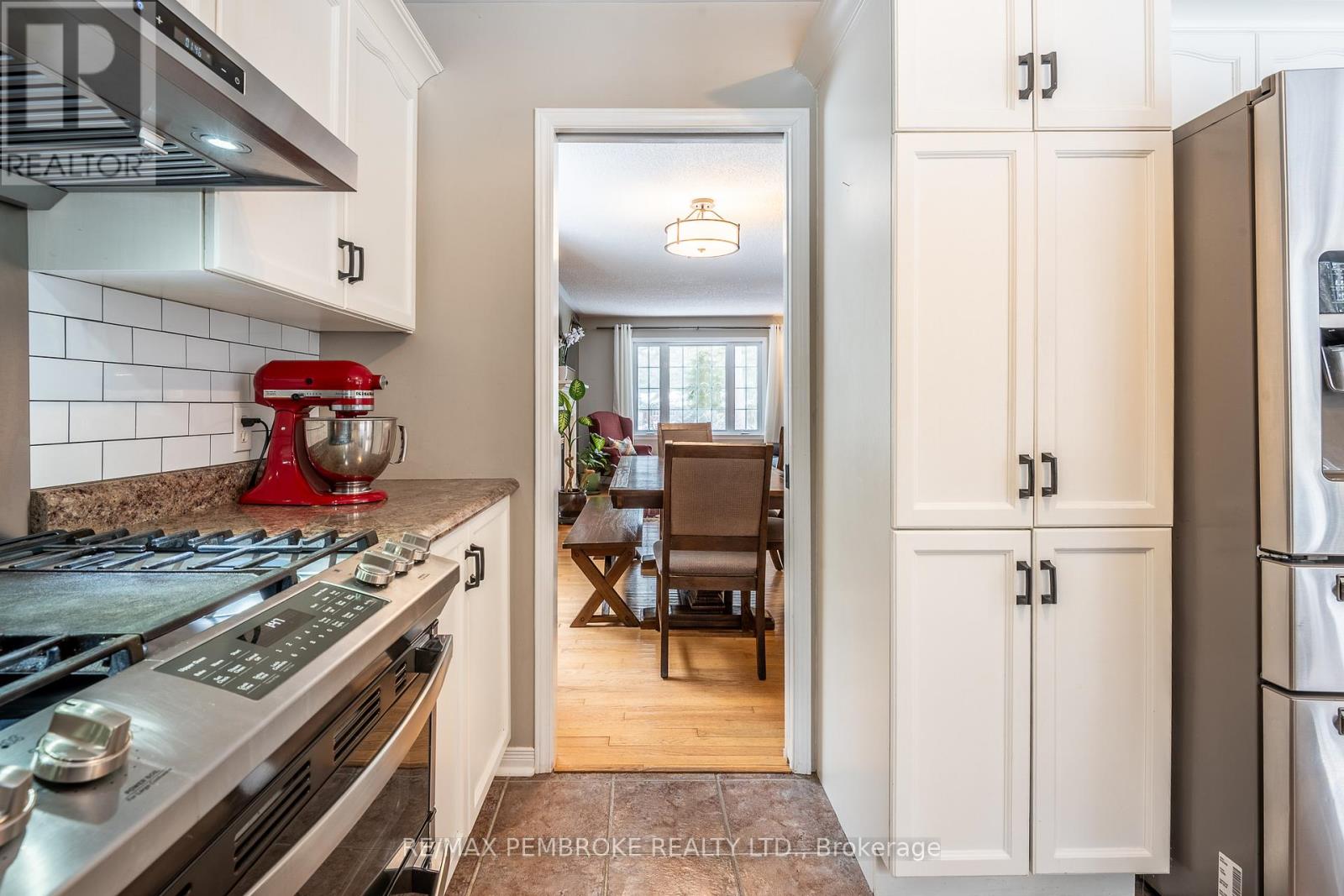 6 Steffen Street, Petawawa, Ontario  K8H 3L8 - Photo 22 - X12979842