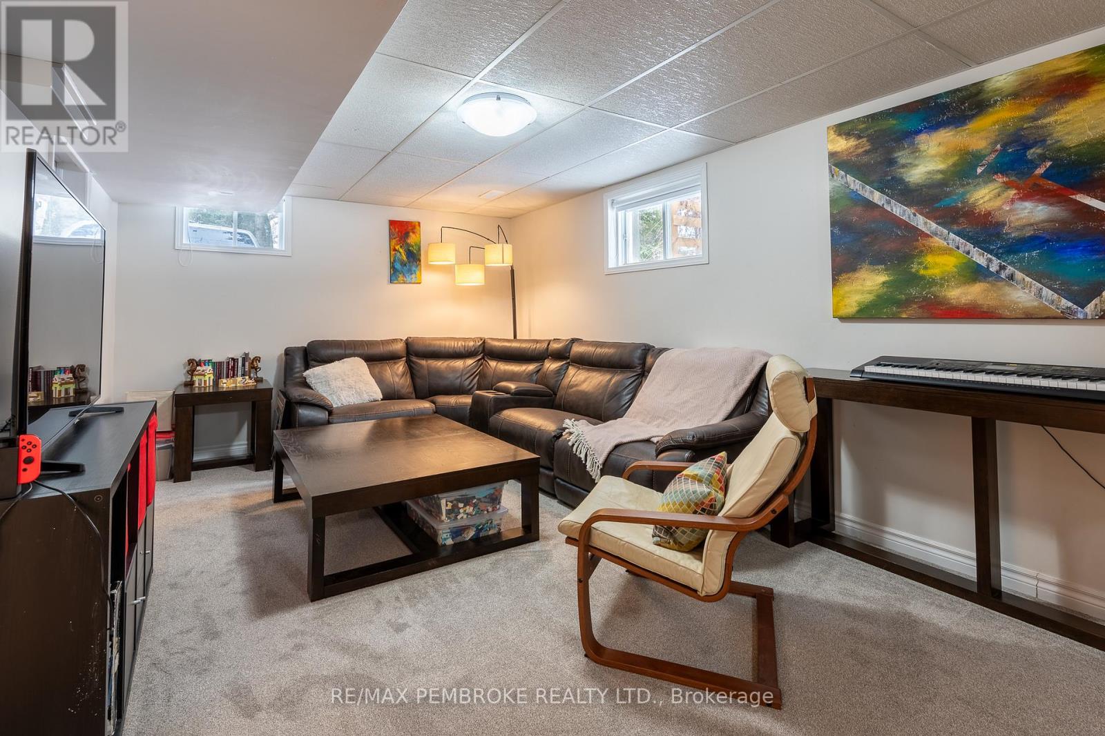 6 Steffen Street, Petawawa, Ontario  K8H 3L8 - Photo 33 - X12979842