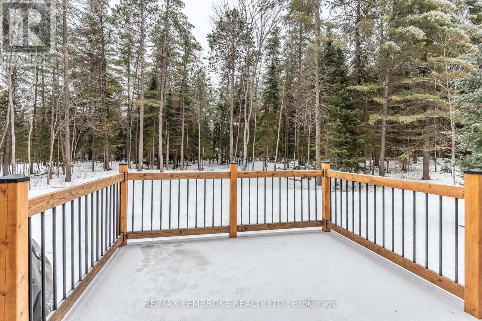 6 Steffen Street, Petawawa, Ontario  K8H 3L8 - Photo 44 - X12979842