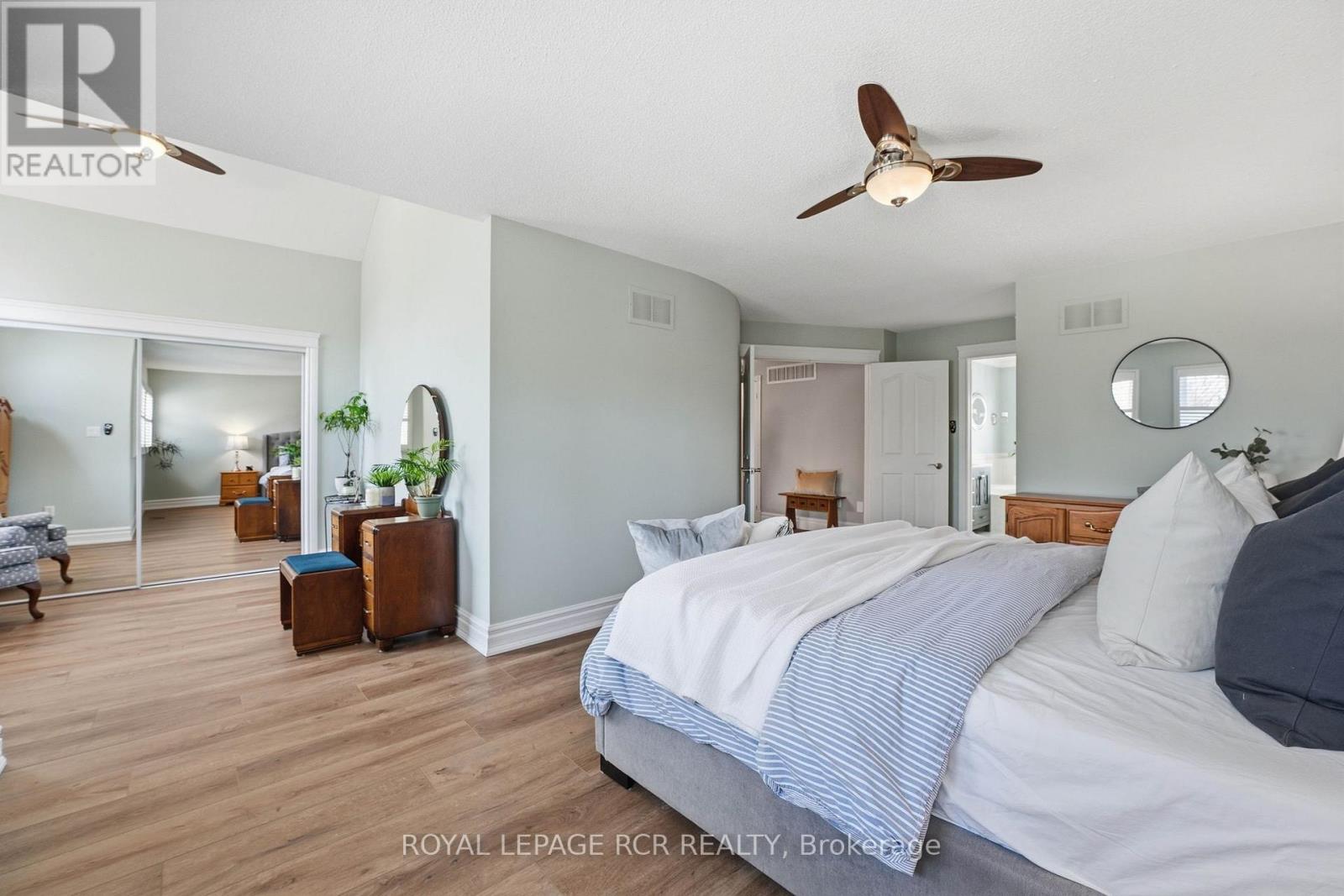 919 Schaeffer Outlook, Newmarket, Ontario  L3X 1V9 - Photo 24 - N12921358