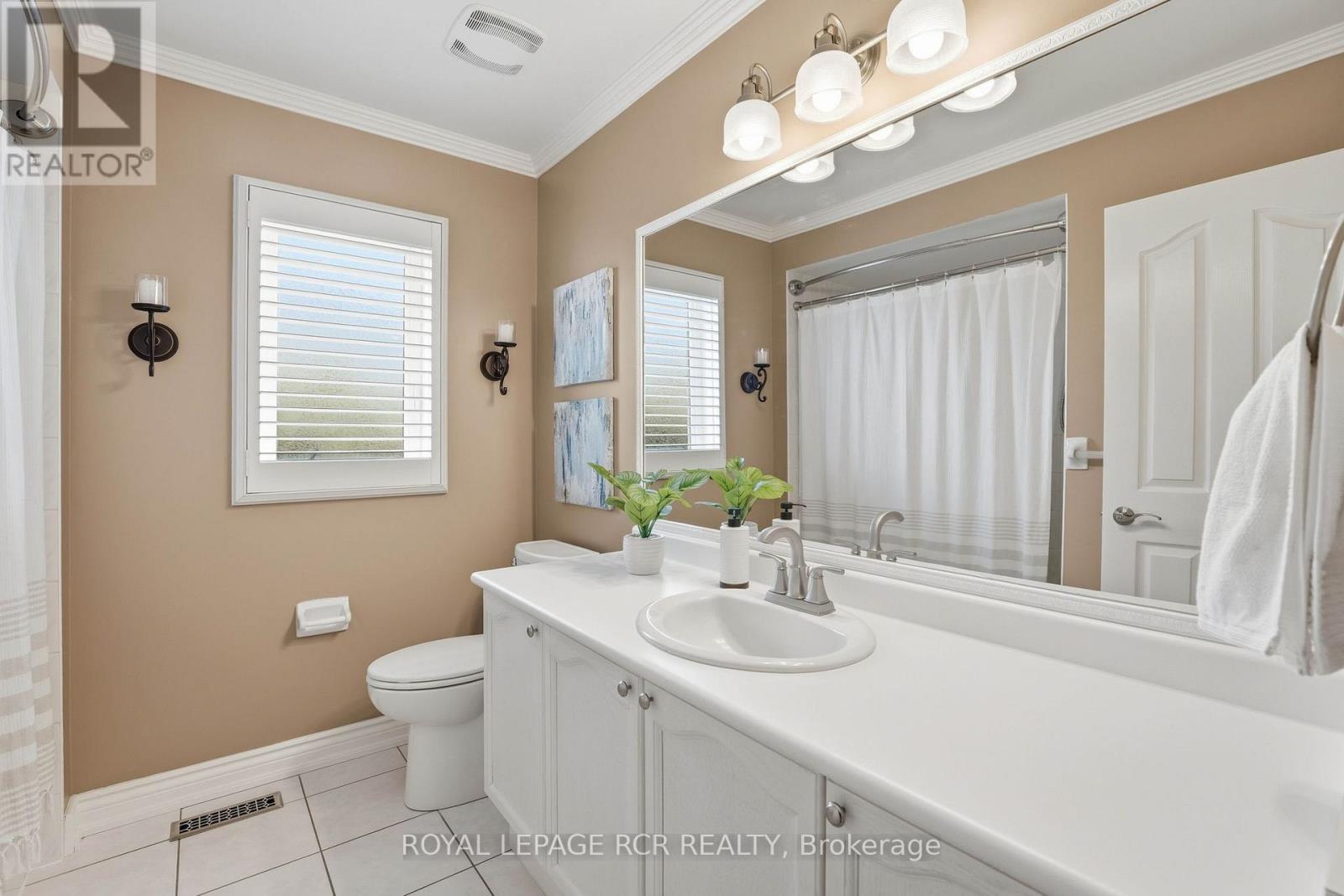 919 Schaeffer Outlook, Newmarket, Ontario  L3X 1V9 - Photo 31 - N12921358