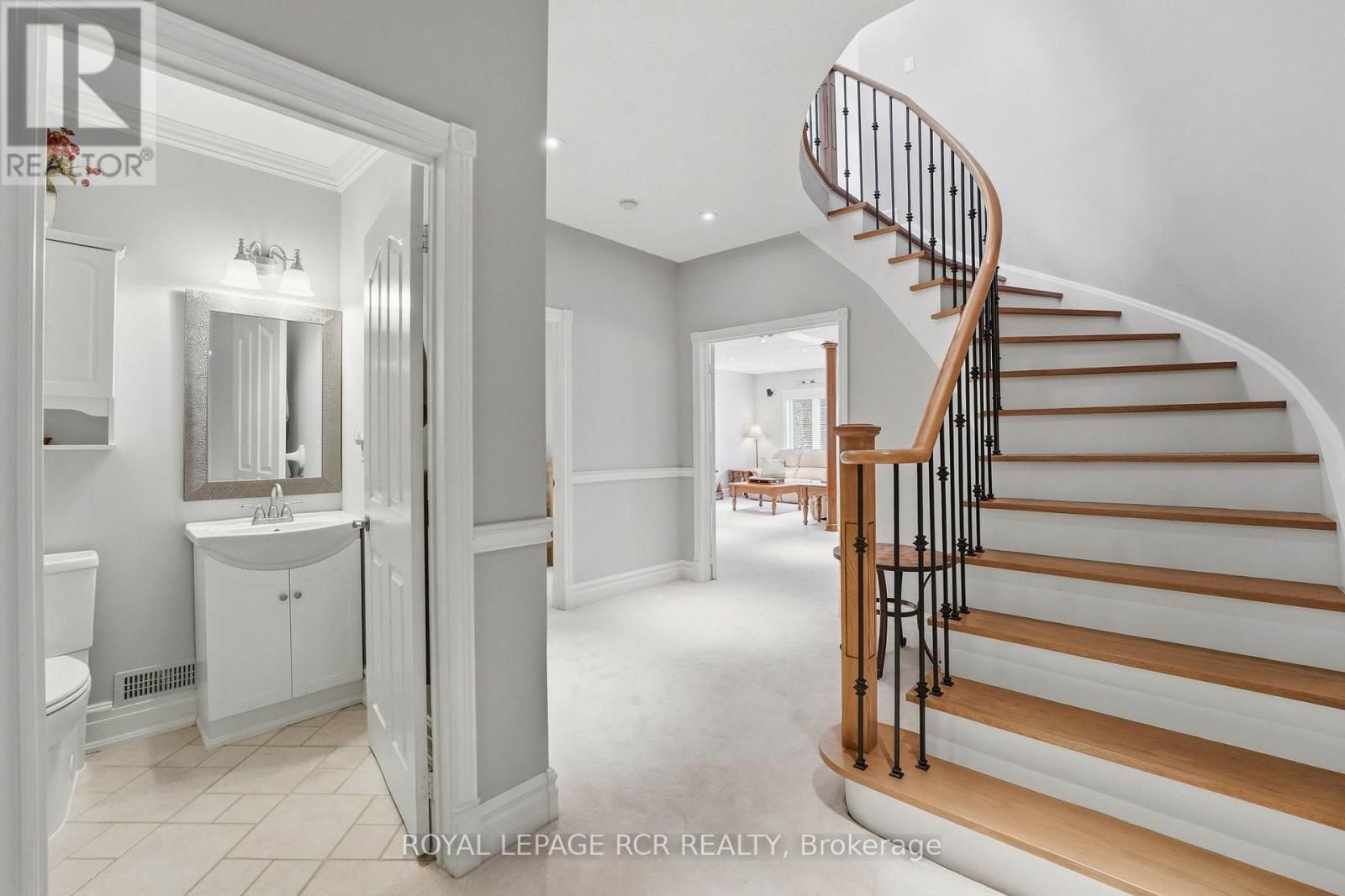 919 Schaeffer Outlook, Newmarket, Ontario  L3X 1V9 - Photo 32 - N12921358