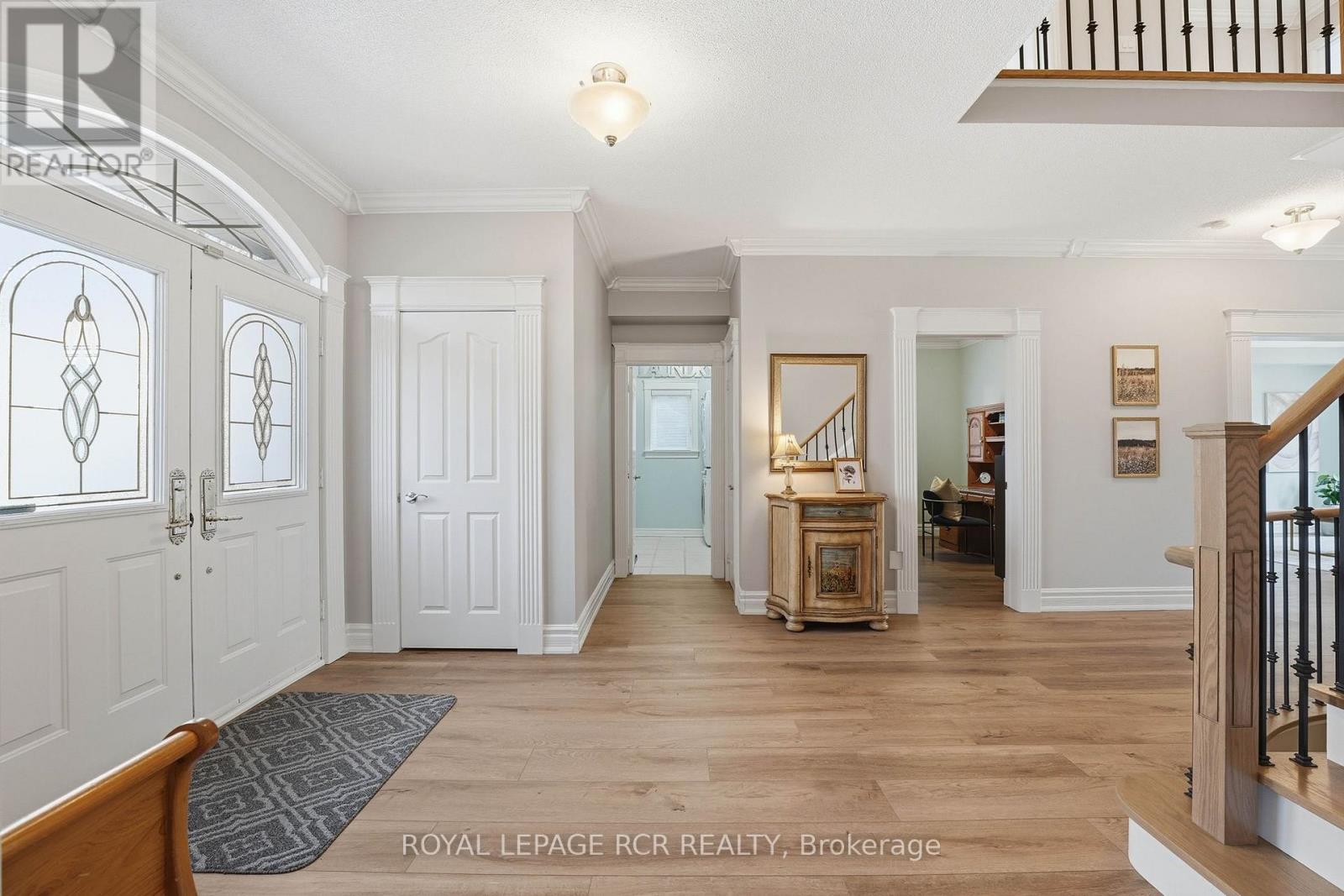 919 Schaeffer Outlook, Newmarket, Ontario  L3X 1V9 - Photo 4 - N12921358