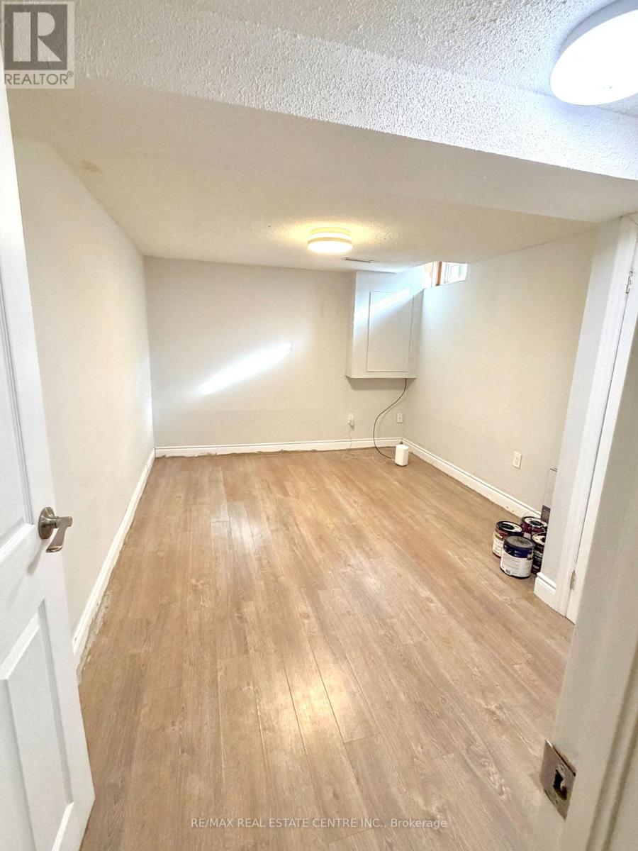 17 - 2755 Windwood Drive, Mississauga, Ontario  L5N 2C8 - Photo 25 - W12953320