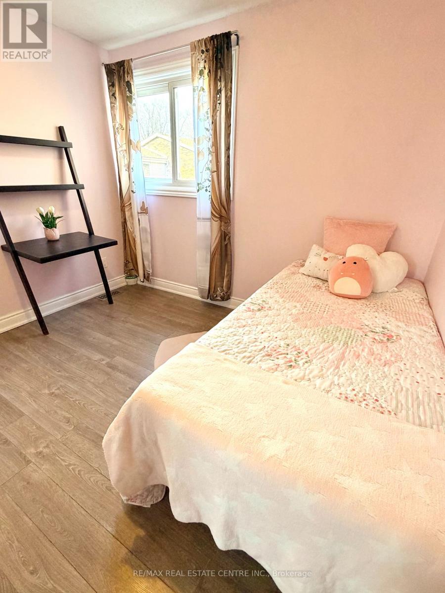 17 - 2755 Windwood Drive, Mississauga, Ontario  L5N 2C8 - Photo 16 - W12953320