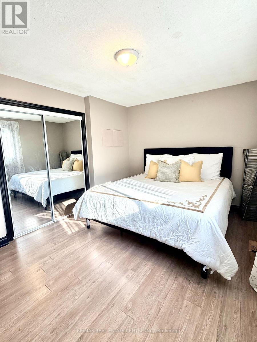 17 - 2755 Windwood Drive, Mississauga, Ontario  L5N 2C8 - Photo 14 - W12953320