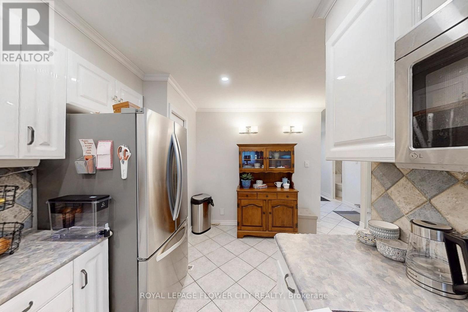 9 - 3350 Hornbeam Crescent, Mississauga, Ontario  L5L 3Z7 - Photo 16 - W12975404