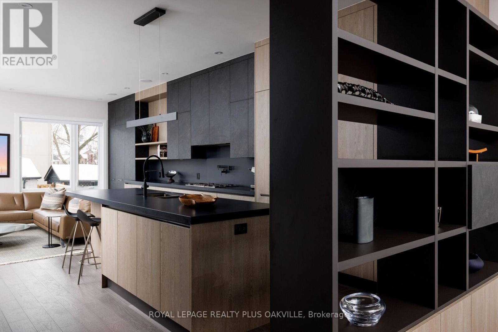 367 Manor Road E, Toronto, Ontario  M4S 1S7 - Photo 12 - C12979828