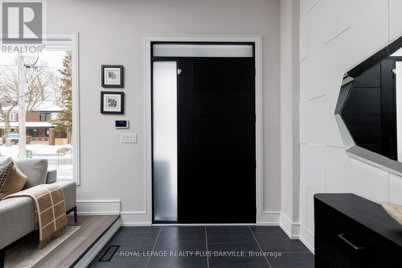 367 Manor Road E, Toronto, Ontario  M4S 1S7 - Photo 4 - C12979828