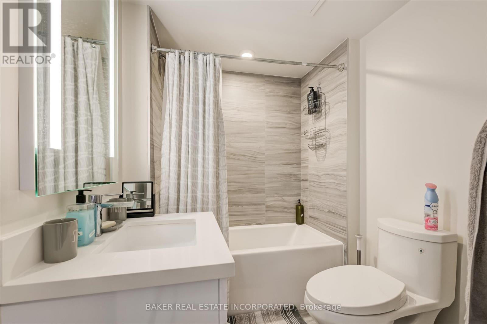 1802 - 188 Cumberland Street, Toronto, Ontario  M5R 0B6 - Photo 18 - C12979836