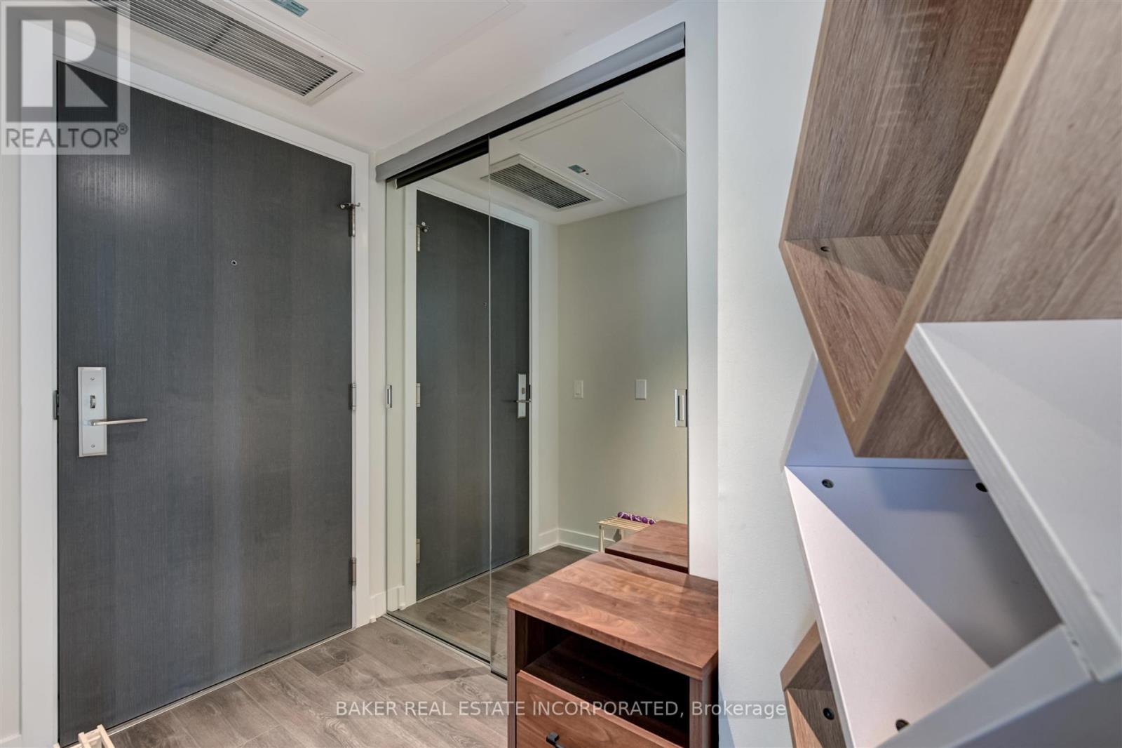 1802 - 188 Cumberland Street, Toronto, Ontario  M5R 0B6 - Photo 8 - C12979836