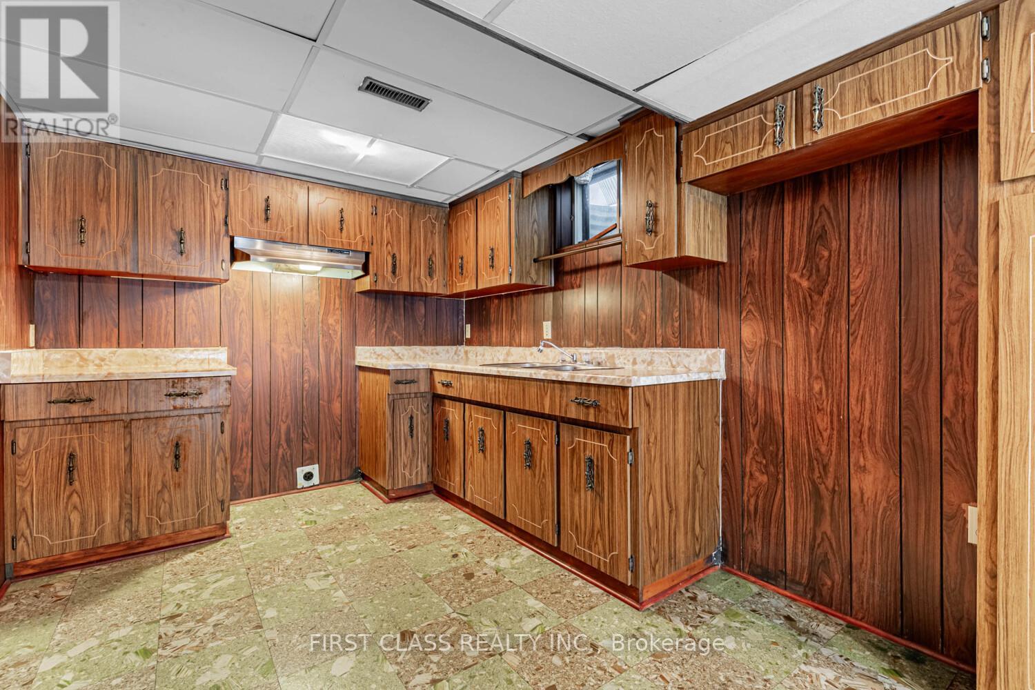 211 Shawnee Circle, Toronto (Pleasant View), Ontario  M2H 2Y3 - Photo 24 - C12979840