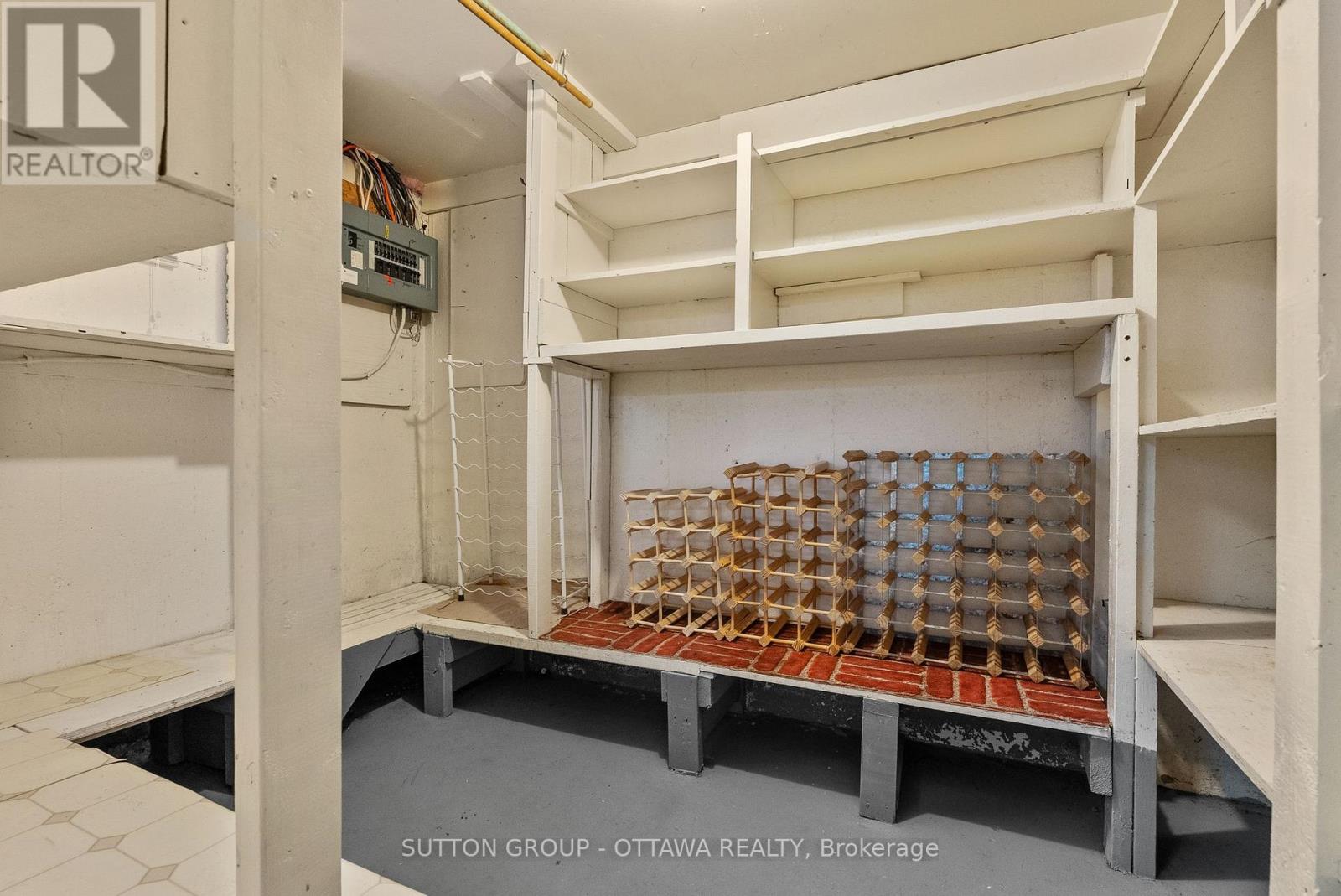 9 Aberfeldy Street, Ottawa, Ontario  K2H 6H6 - Photo 38 - X12977584