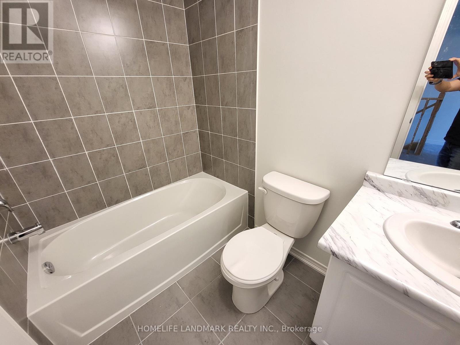 1436 Coral Springs Path, Oshawa, Ontario  L1K 3G1 - Photo 9 - E12979808