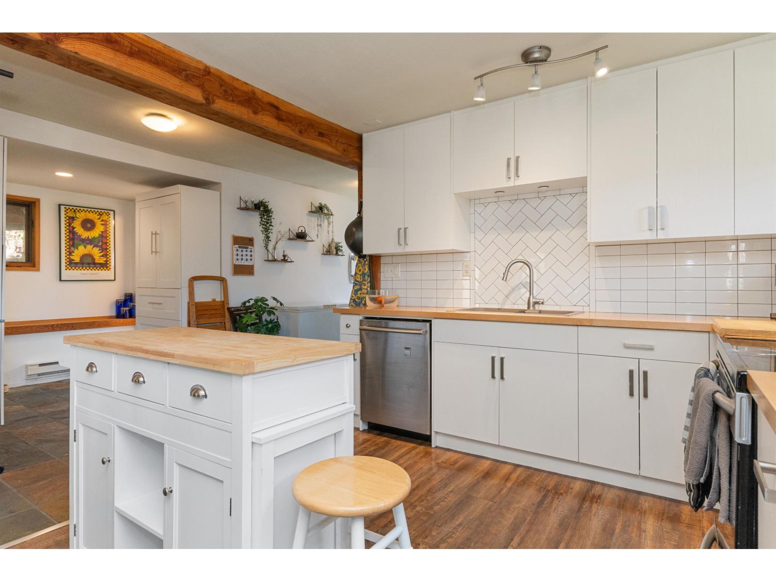 66662 Summer Road, Hope, Hope, British Columbia  V0X 1L1 - Photo 7 - R3109512