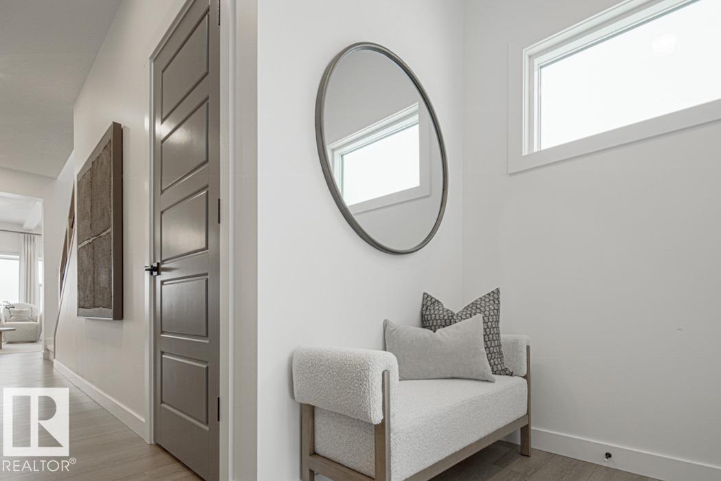 17611 7 St Ne, Edmonton, Alberta  T5Y 4K3 - Photo 2 - E4473799