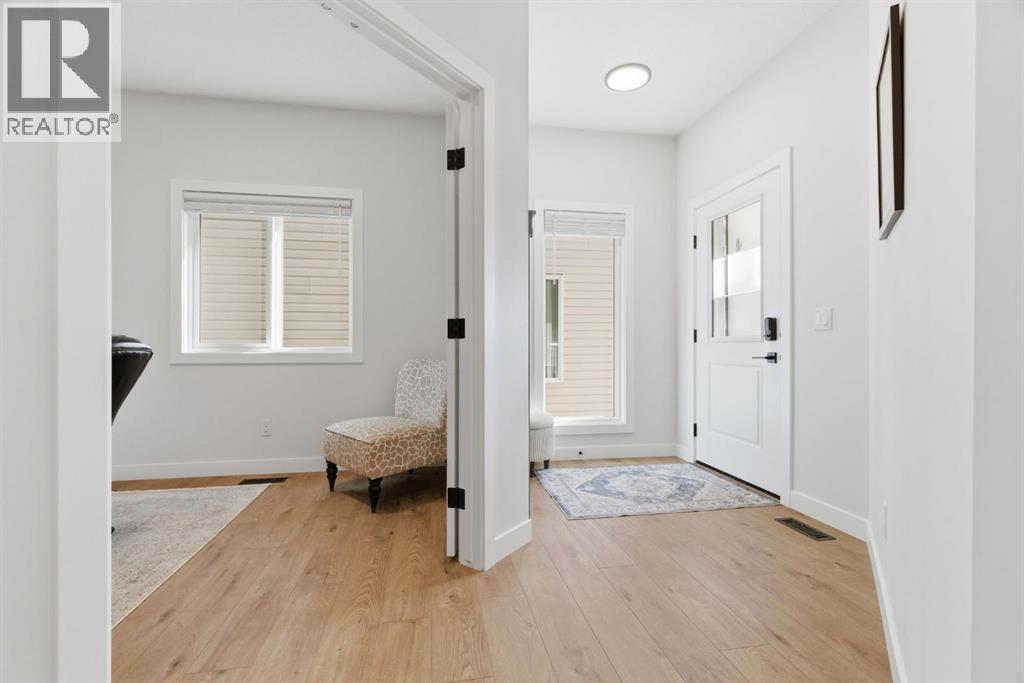 117 Ranchers View, Okotoks, Alberta  T1S 5R7 - Photo 3 - A2293161