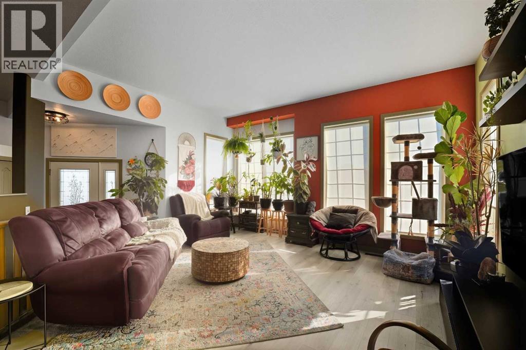 28 Parkside Crescent, Blackfalds, Alberta  T4M 0E9 - Photo 2 - A2299889