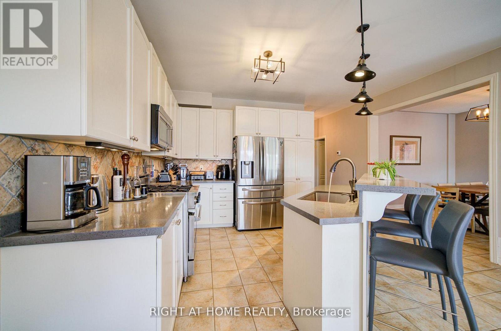 740 Colter Street, Newmarket, Ontario  L3X 2V5 - Photo 13 - N12979846