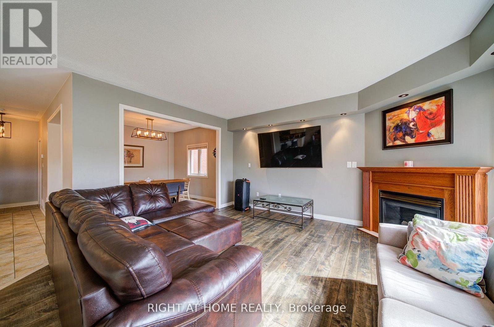 740 Colter Street, Newmarket, Ontario  L3X 2V5 - Photo 19 - N12979846