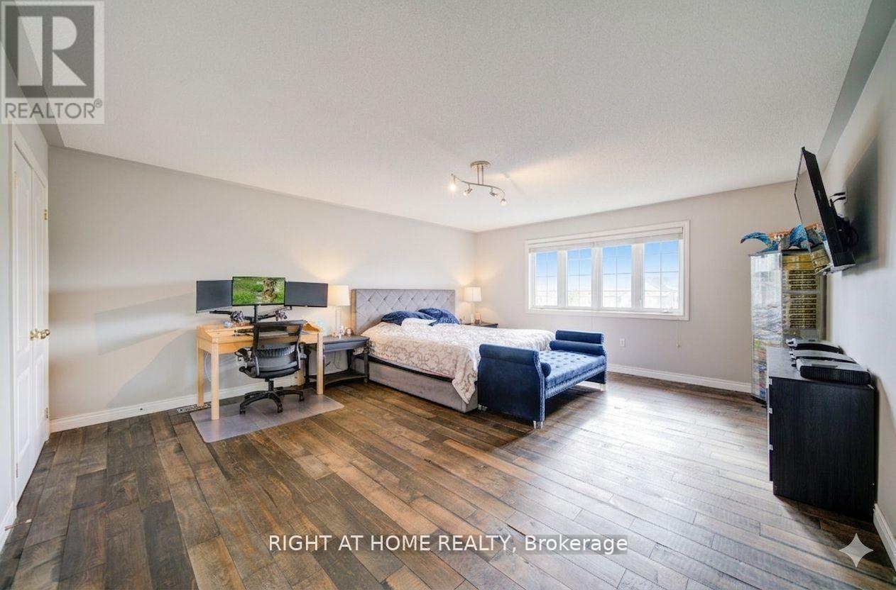 740 Colter Street, Newmarket, Ontario  L3X 2V5 - Photo 31 - N12979846