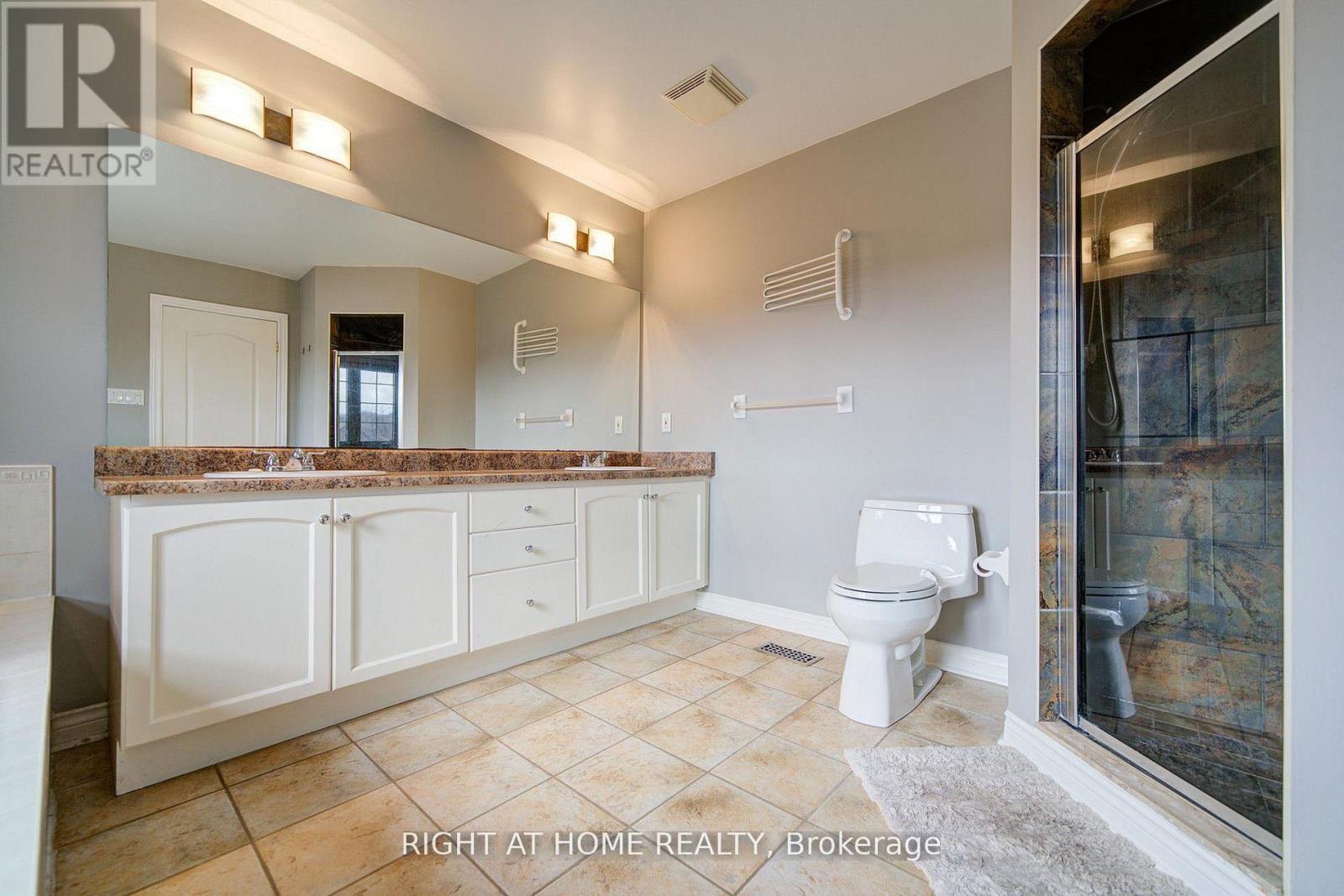 740 Colter Street, Newmarket, Ontario  L3X 2V5 - Photo 33 - N12979846