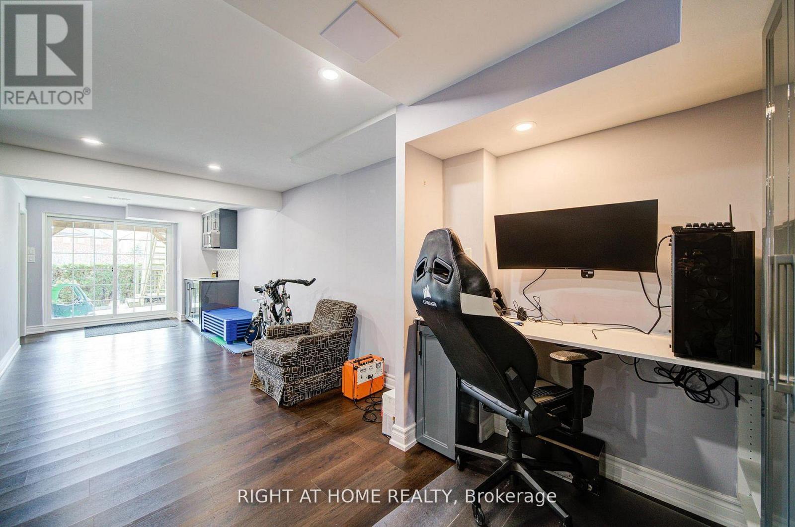 740 Colter Street, Newmarket, Ontario  L3X 2V5 - Photo 37 - N12979846