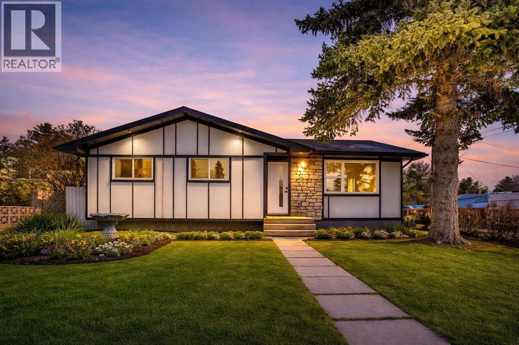 708 Sacramento Place Sw, Calgary, Alberta T2W 0R5 - Photo 1 - A2299068