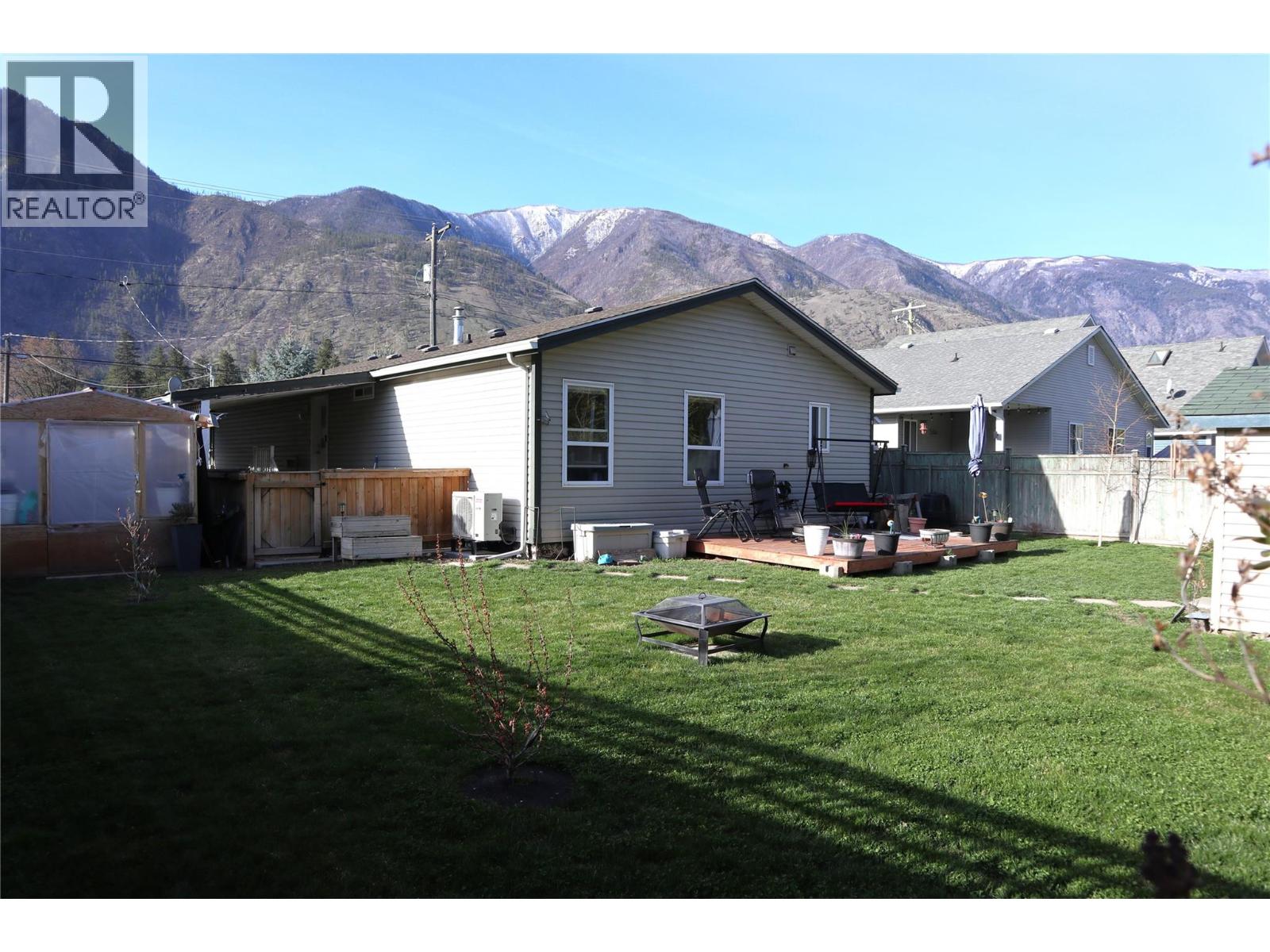 604 10th Avenue, Keremeos, British Columbia  V0X 1N3 - Photo 30 - 10379060