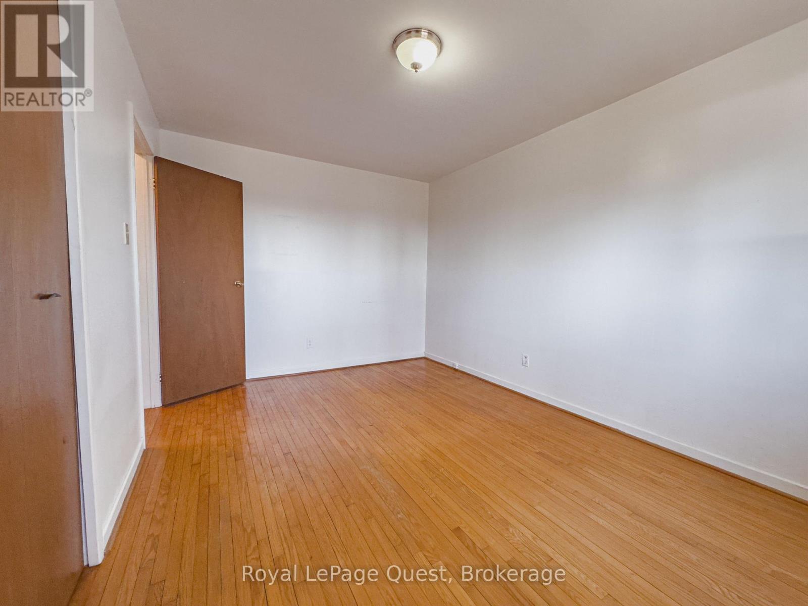 17 Rose Avenue, Orillia, Ontario  L3V 2N6 - Photo 17 - S12979838