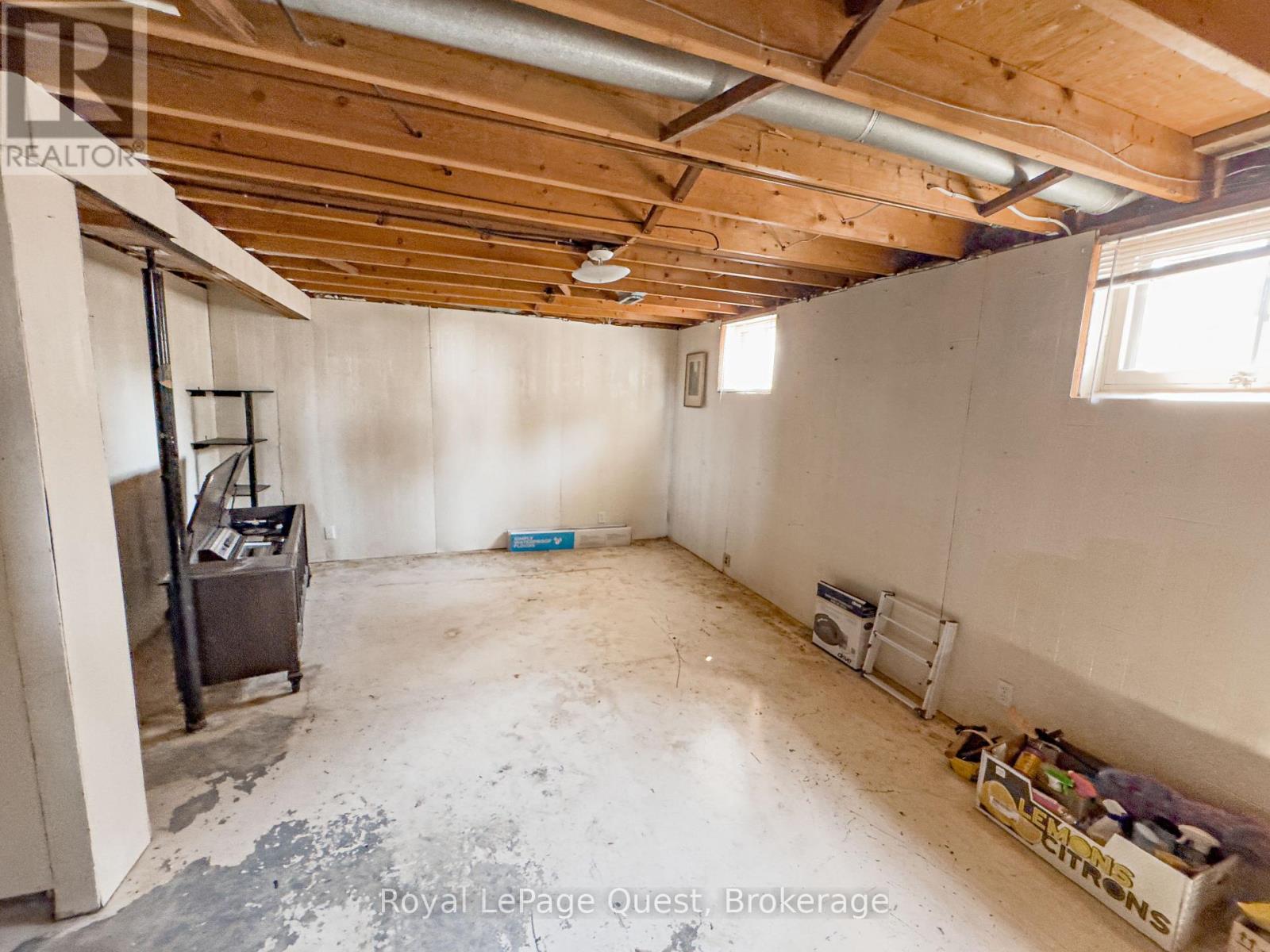 17 Rose Avenue, Orillia, Ontario  L3V 2N6 - Photo 22 - S12979838