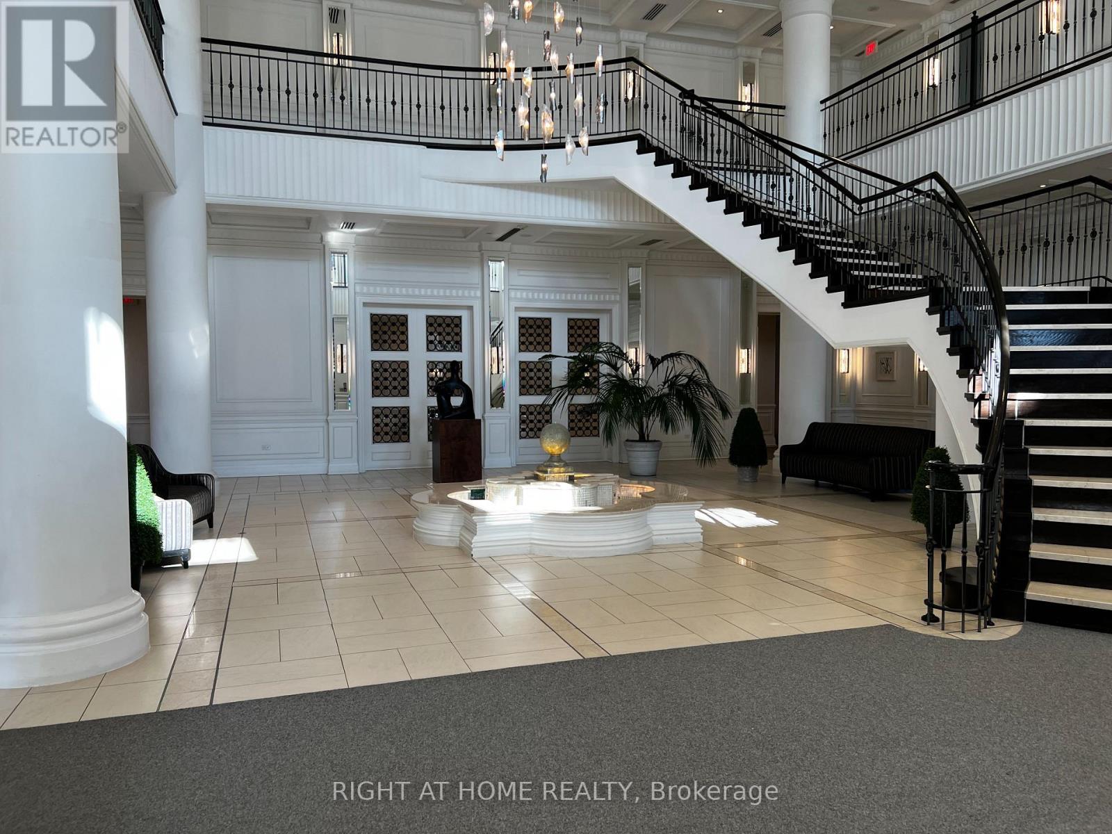 2211 - 15 Greenview Avenue, Toronto, Ontario  M2M 4M7 - Photo 3 - C12969012