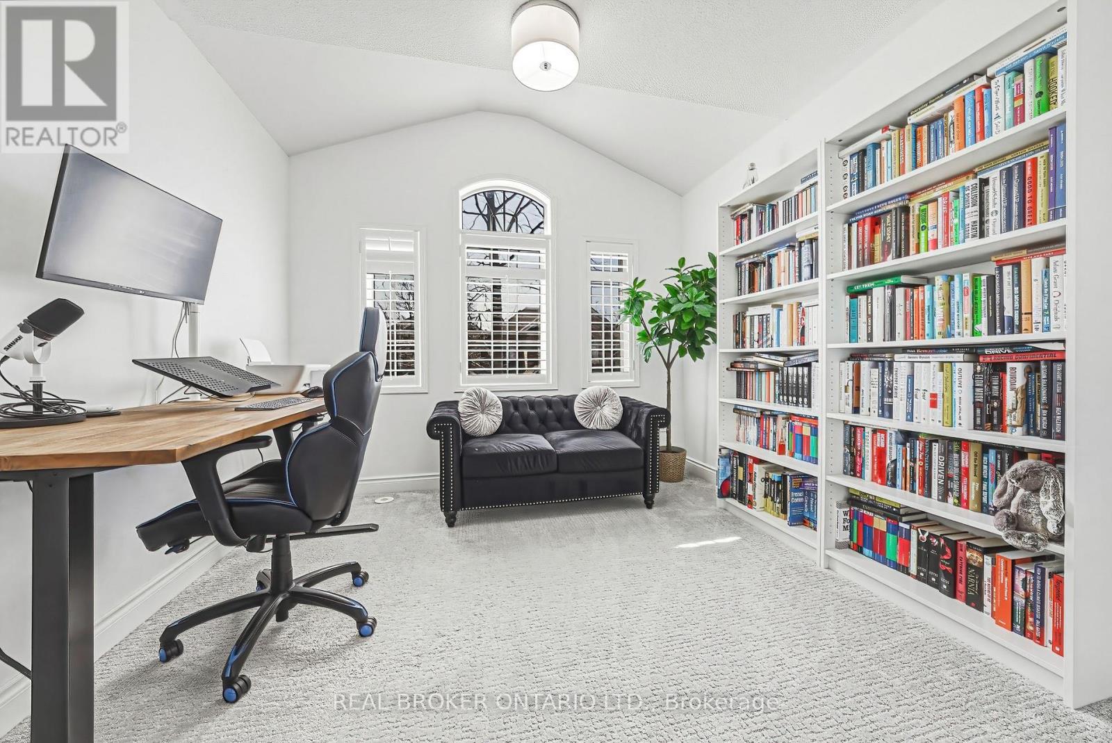 2259 Seton Crescent, Burlington, Ontario  L7L 6Y4 - Photo 20 - W12979802