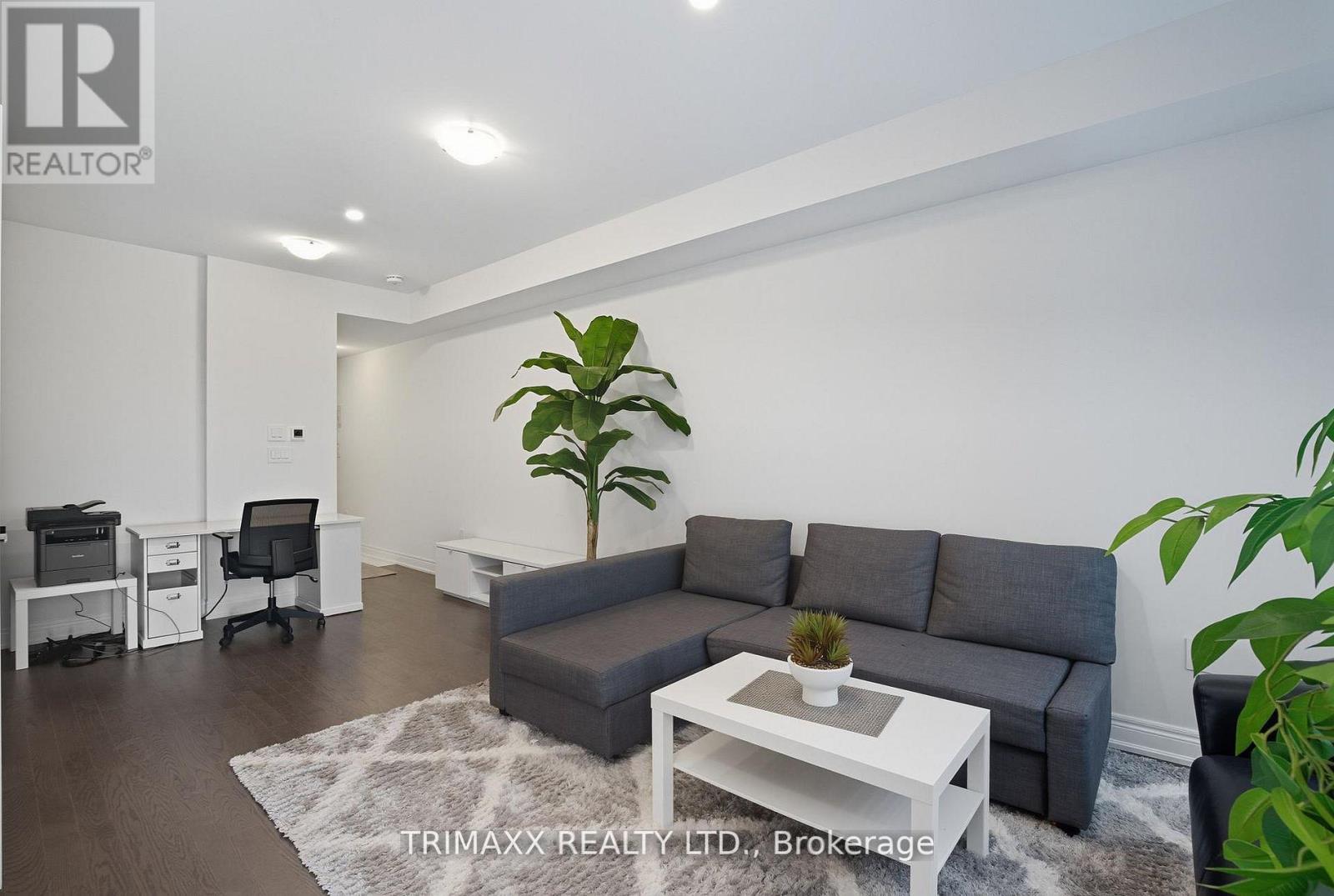 389 Inspire Boulevard, Brampton, Ontario  L6R 4E4 - Photo 6 - W12979822